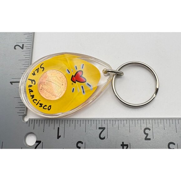 San Francisco Penny Keychain Acrylic City Landmarks Yellow Background - Picture 3 of 6